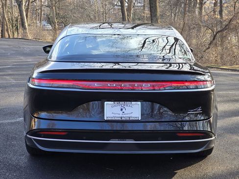 Used 2022 Lucid Air Grand Touring image 5