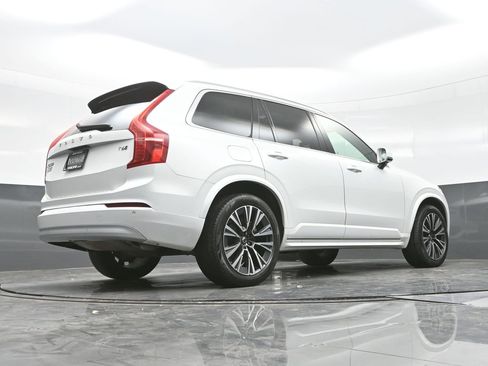 Used 2022 Volvo XC90 T6 Momentum w/ Climate Package image 27