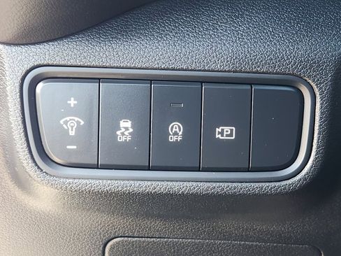 Certified 2025 Kia Soul S image 22