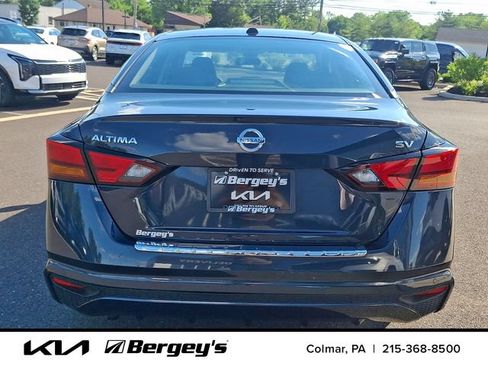 Used 2022 Nissan Altima 2.5 SV FWD image 6