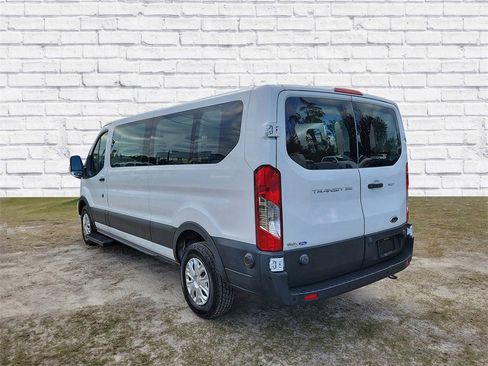 Used 2020 Ford Transit 350 XLT image 3
