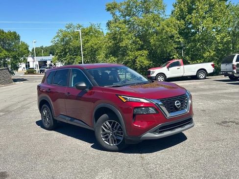 Certified 2023 Nissan Rogue S AWD/4WD image 2