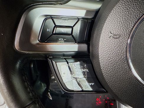 Used 2020 Ford Mustang Premium image 14