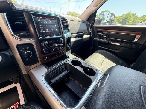 Used 2018 RAM 3500 Laramie w/ Convenience Group image 27