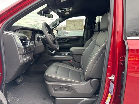 New 2026 GMC Yukon XL Elevation image 17