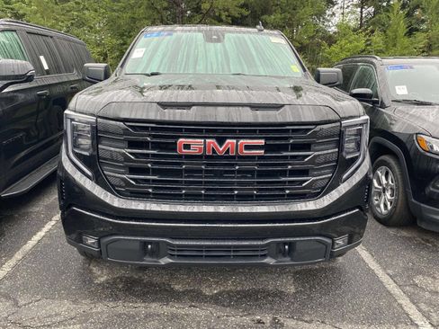 Used 2024 GMC Sierra 1500 Elevation AWD/4WD image 2