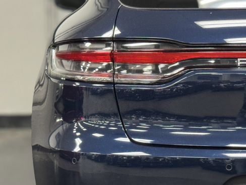 Used 2019 Porsche Macan image 13