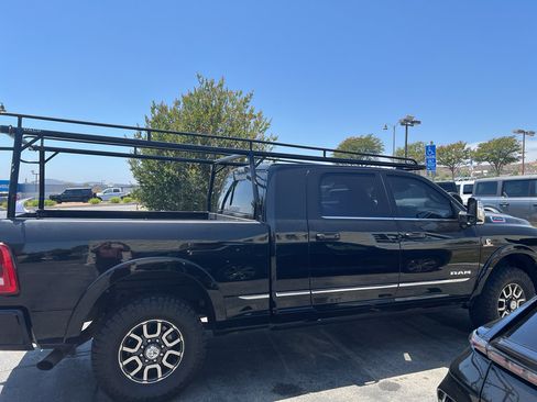 Used 2023 RAM 2500 Limited AWD/4WD image 3