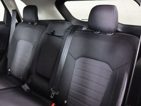 Used 2022 Ford Edge SE image 29