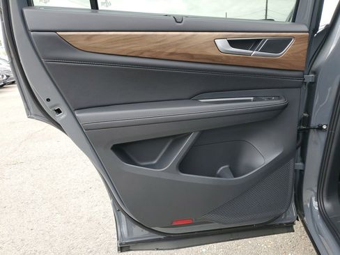 New 2026 Volkswagen Atlas SE FWD image 16