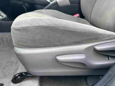 Used 2013 Toyota Prius Two image 13