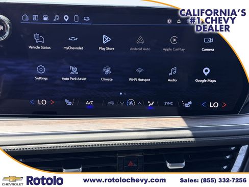 Used 2025 Chevrolet Suburban LT RWD image 21