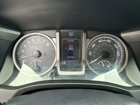 Certified 2017 Toyota Tacoma SR5 w/ Tow Package image 21