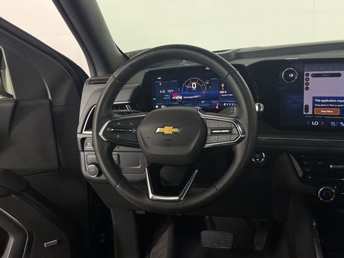 Used 2025 Chevrolet Suburban Premier image 14