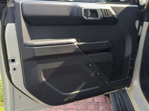 New 2025 Ford Bronco Outer Banks w/ Sasquatch Package AWD/4WD image 13