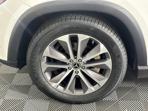 Certified 2022 Mercedes-Benz GLE 350 w/ Premium Package image 12