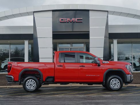 New 2025 GMC Sierra 2500 Pro w/ Convenience Package image 8