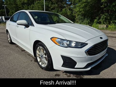 Used 2020 Ford Fusion SE FWD image 10