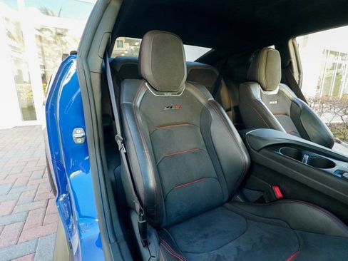 Used 2019 Chevrolet Camaro ZL1 image 83