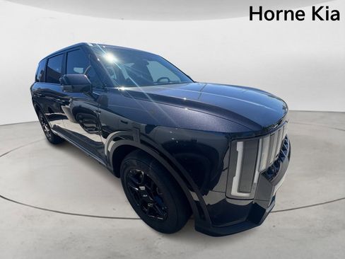 New 2027 Kia Telluride LX FWD image 3