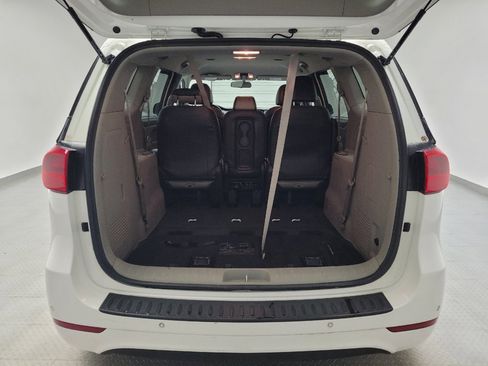 Used 2016 Kia Sedona LX w/ LX Essentials Premium Package FWD image 29