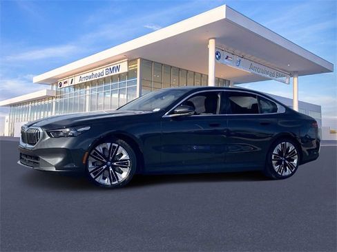 New 2025 BMW i5 xDrive40 w/ Premium Package image 24