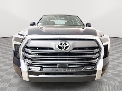 Used 2025 Toyota Tundra Limited AWD/4WD image 22