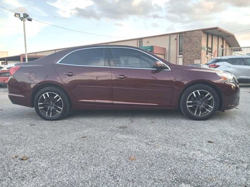 Used 2016 Chevrolet Malibu LT w/ Power Convenience Package image 8