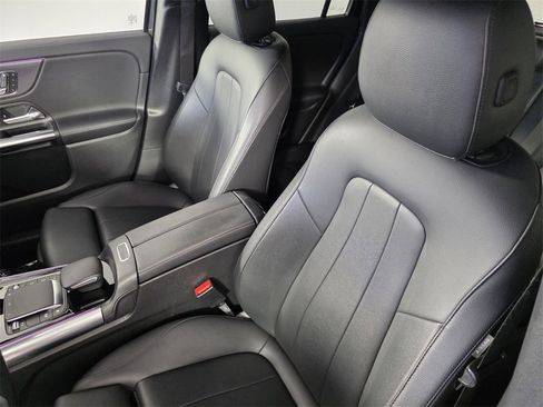 Certified 2023 Mercedes-Benz GLA 250 4MATIC image 11