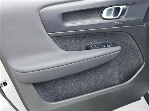 Used 2023 Volvo C40 P8 Recharge Plus AWD/4WD image 9