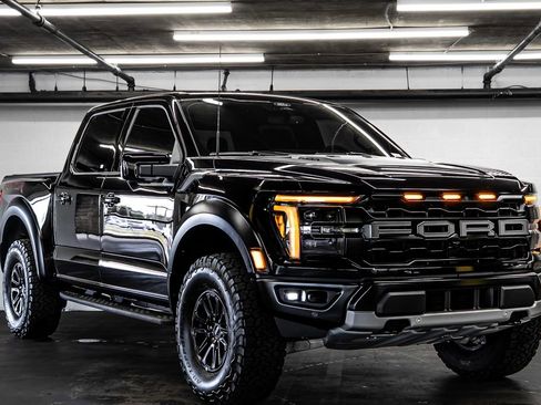 Used 2025 Ford F150 Raptor AWD/4WD image 7