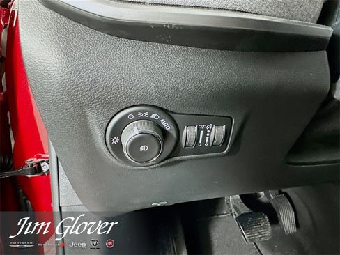 New 2026 Jeep Compass Latitude image 22