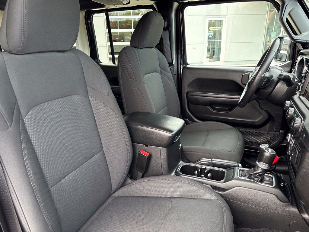 Used 2022 Jeep Wrangler Unlimited Sport AWD/4WD image 30