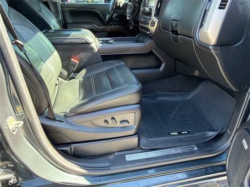 Used 2018 GMC Sierra 3500 Denali w/ Duramax Plus Package image 13