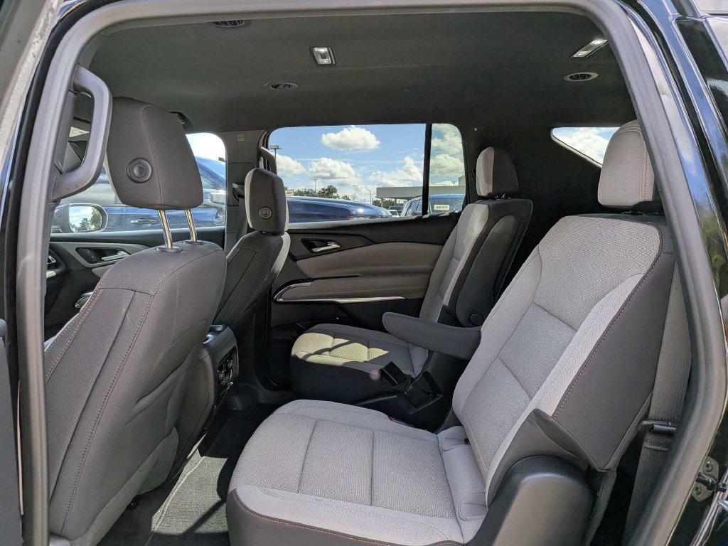 Used 2026 Chevrolet Traverse LT w/ Driver Confidence Package FWD image 14