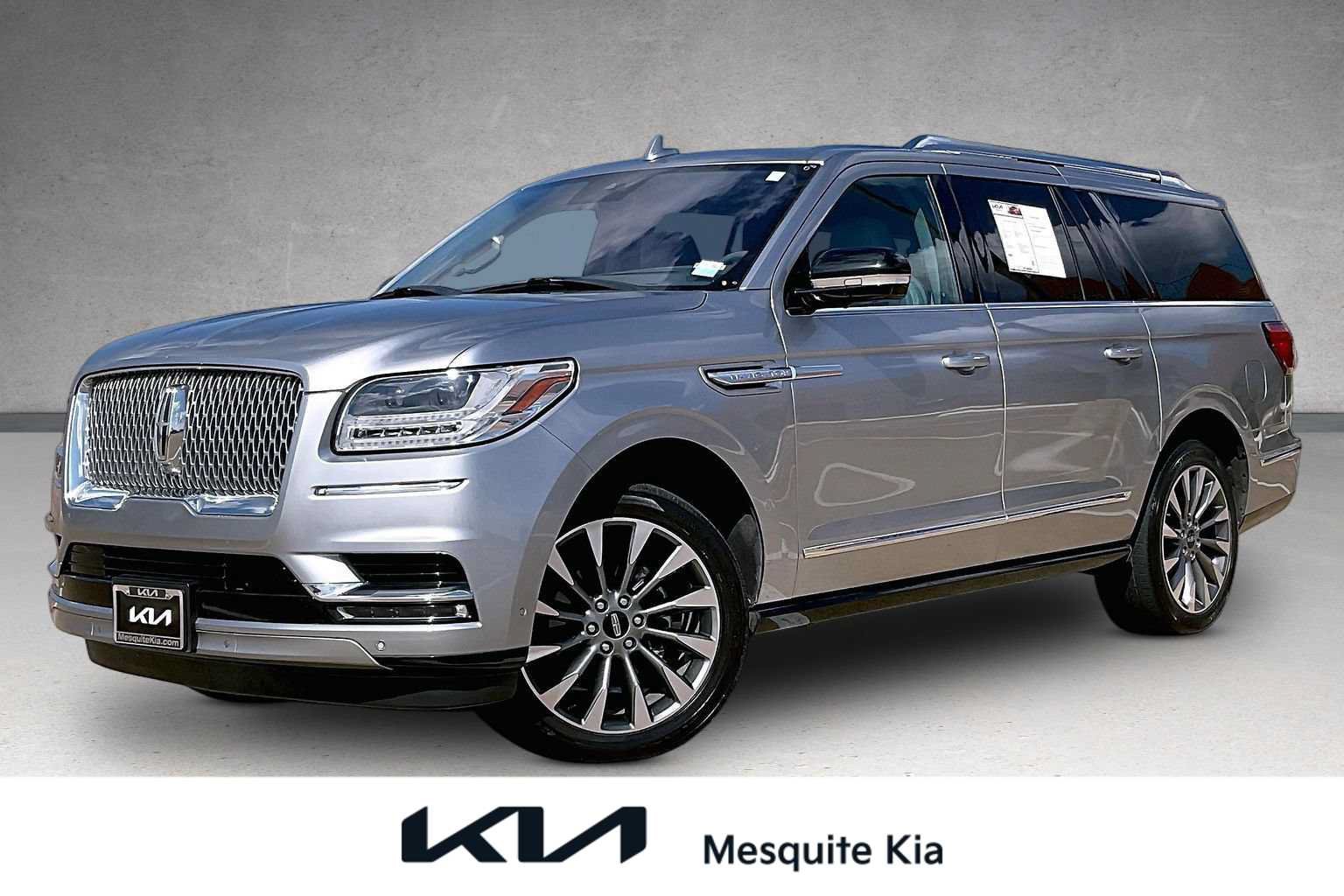 Used 2020 Lincoln Navigator L Reserve w/ Luxury Package AWD/4WD image 1