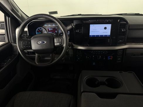 Used 2024 Ford F350 XLT w/ FX4 Off-Road Package image 32