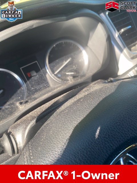Used 2017 Toyota Highlander XLE AWD/4WD image 1