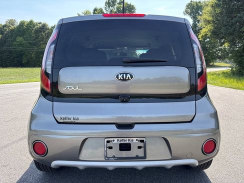 Used 2019 Kia Soul + w/ Audio Package FWD image 4