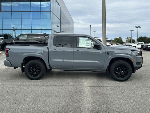 New 2026 Nissan Frontier SV image 5