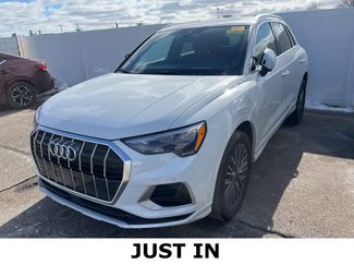 Used 2022 Audi Q3 2.0T Premium w/ Convenience Package video 1