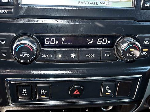 Used 2017 Nissan Titan SV image 20