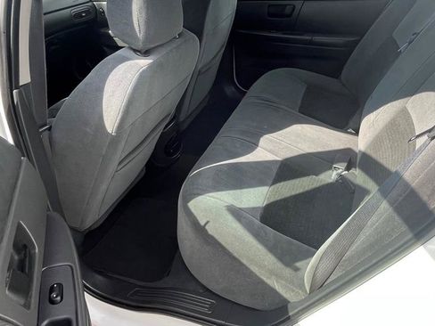 Used 2007 Ford Taurus SE FWD image 19