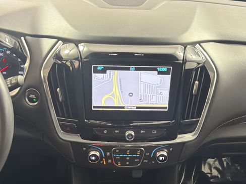 Used 2019 Chevrolet Traverse Premier image 21