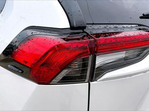 Used 2023 Toyota RAV4 SE AWD/4WD image 29