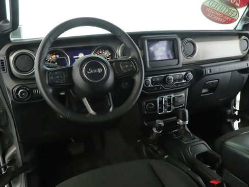 Used 2021 Jeep Wrangler Unlimited Sport AWD/4WD image 2