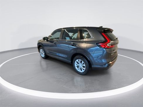 Used 2023 Honda CR-V LX image 5