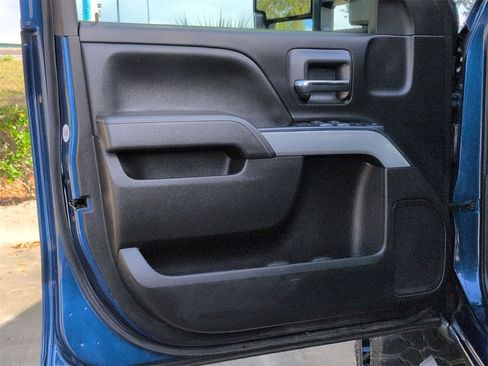 Used 2017 Chevrolet Silverado 1500 LT w/ All Star Edition image 8