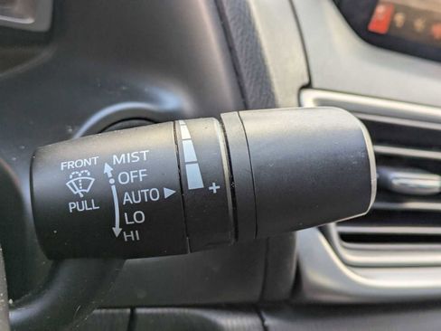 Used 2018 MAZDA MAZDA3 Touring image 24