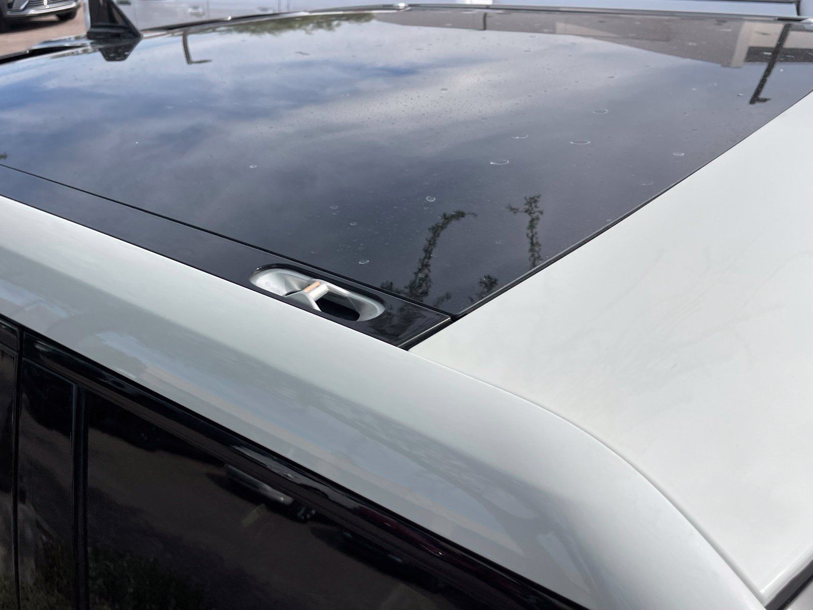Used 2022 Rivian R1T Launch Edition AWD/4WD image 5